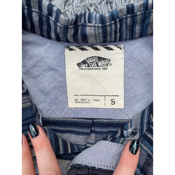 Vans Off the Wall Button Up Shirt - Picture 2 of 4